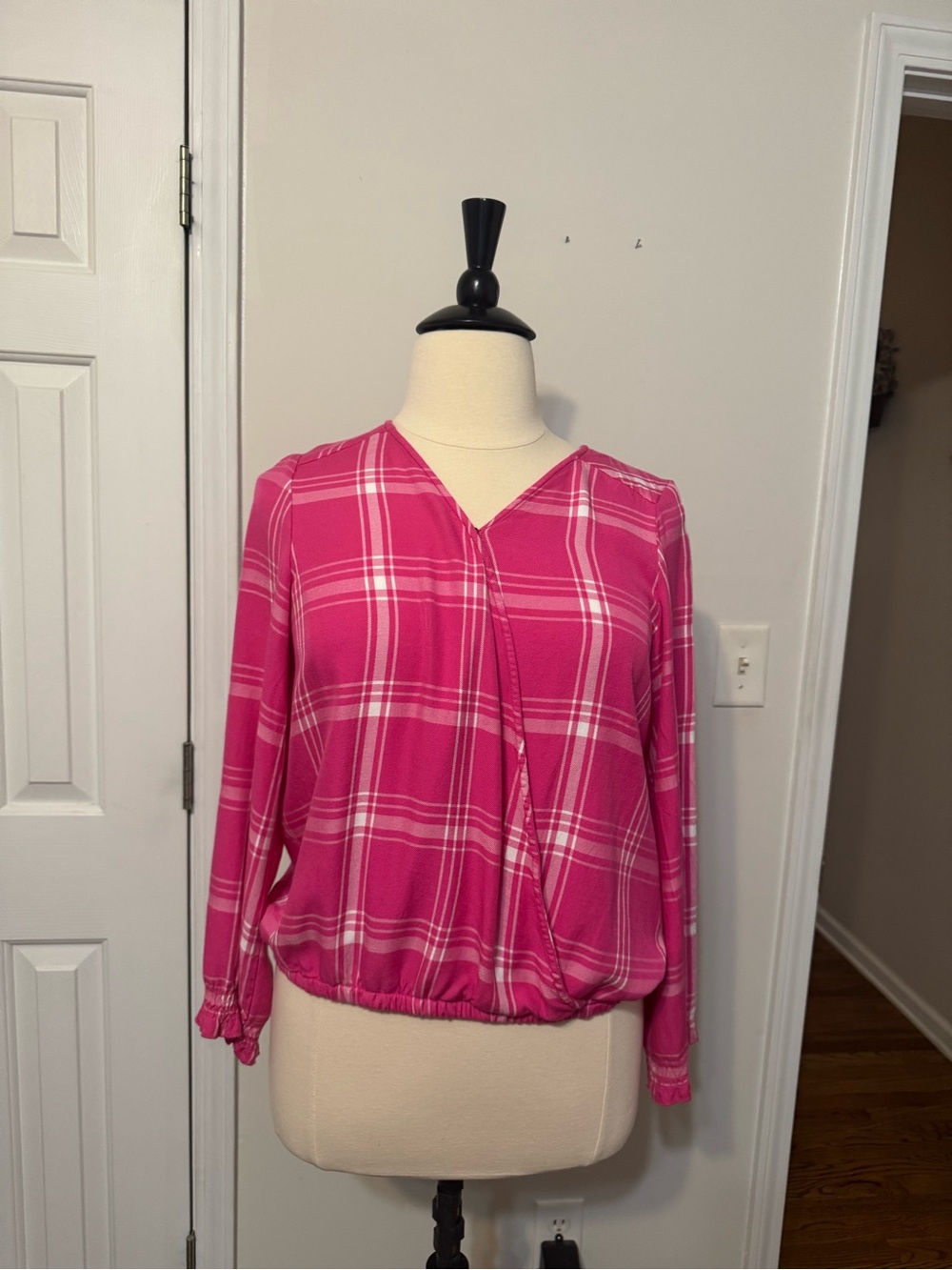 Sanctuary Pink Plaid V-Neck Blouson Top